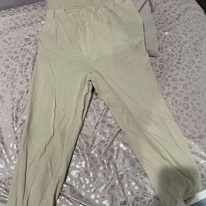 BRAND NEW GREAT MATERIAL TAGS STILL ON ZARA PANTS